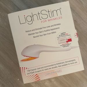 LightStim for wrinkles